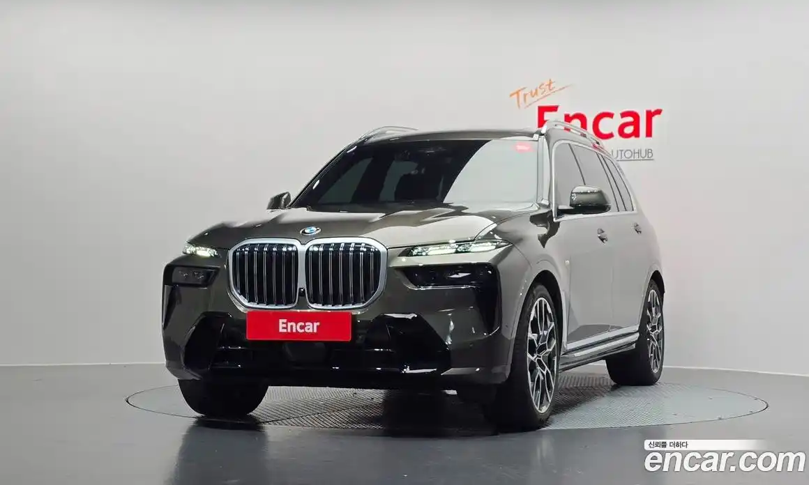 BMW X7 2025 3.0 автомат (гидро), фото 3