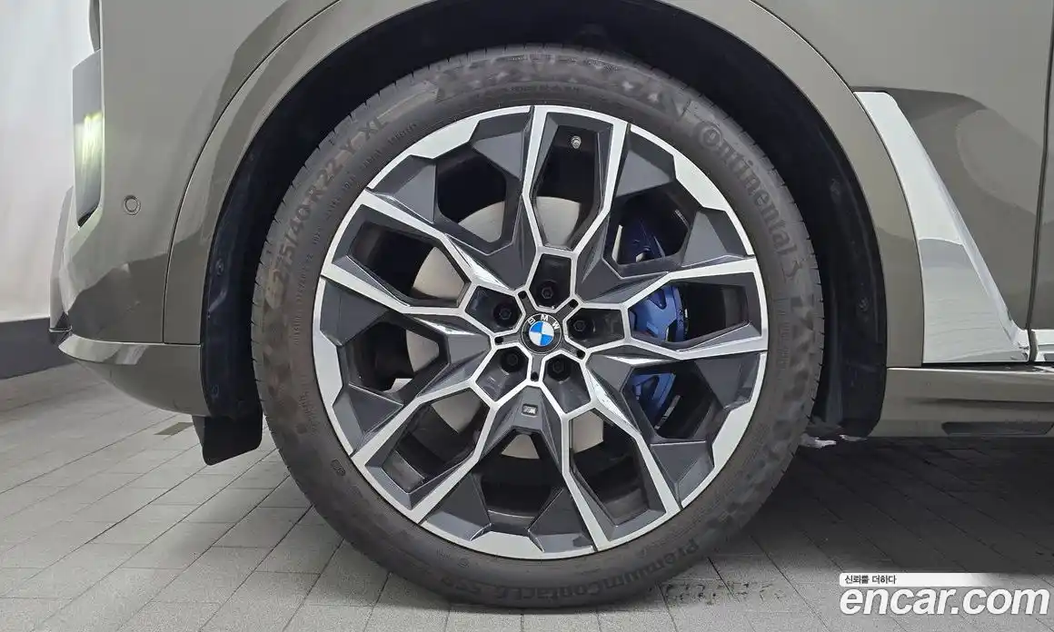 BMW X7 2025 3.0 автомат (гидро), фото 5