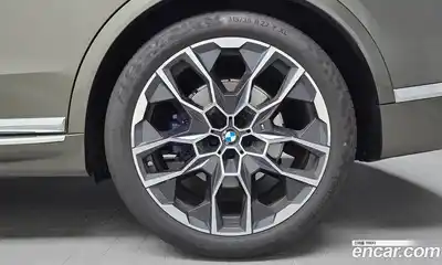 BMW X7 2025 3.0 автомат (гидро), миниатюра 7