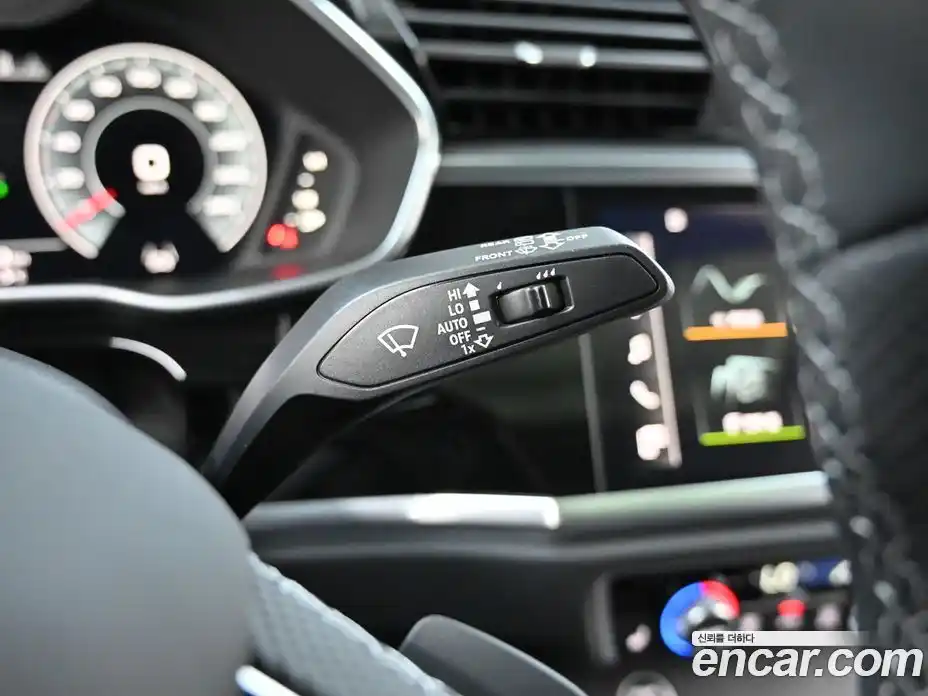 Audi Q3 2025 2.0 автомат (гидро), фото 18