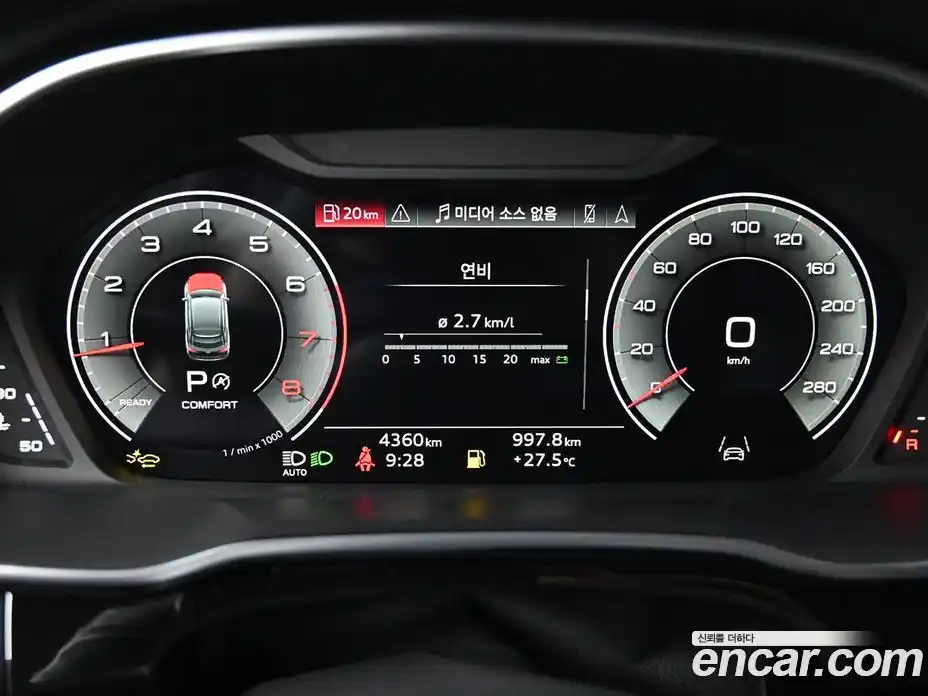 Audi Q3 2025 2.0 автомат (гидро), фото 8