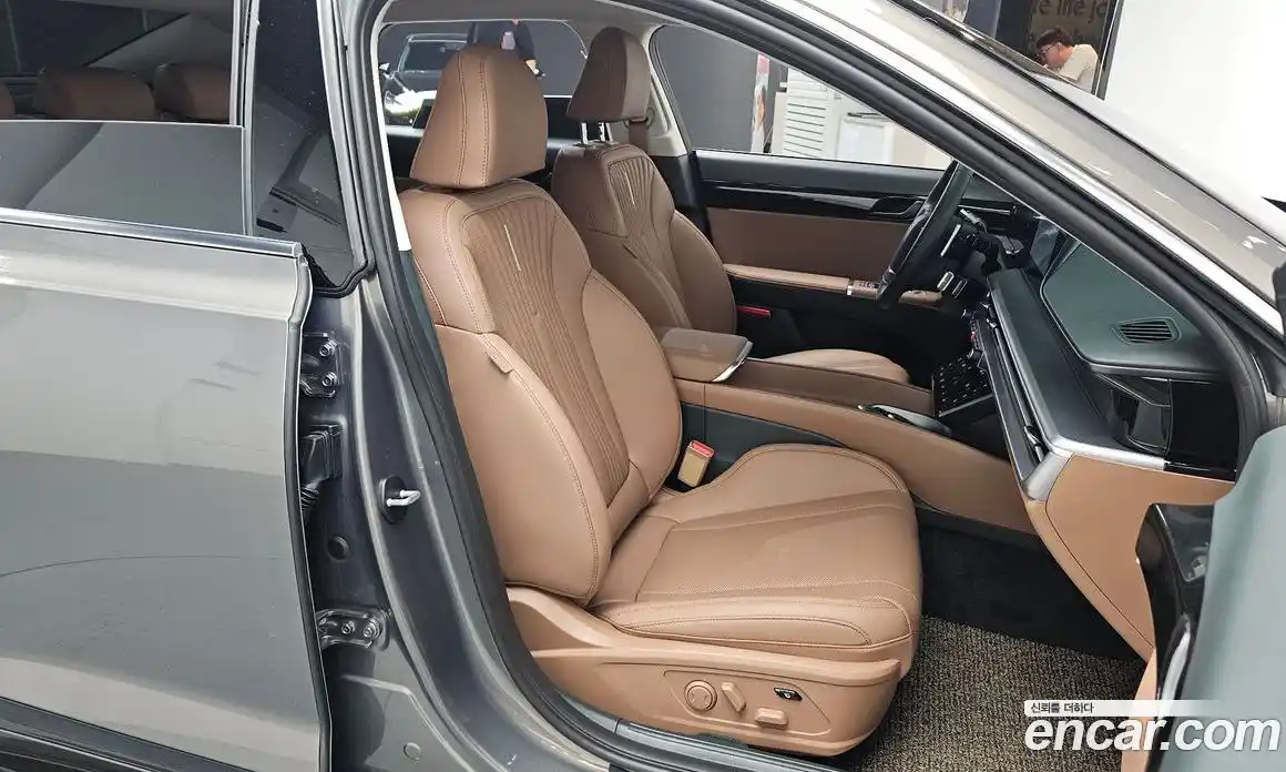 Hyundai Grandeur 2025 1.6 автомат (гидро), фото 16