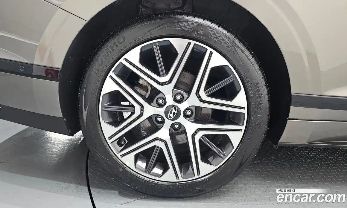 Hyundai Grandeur 2025 1.6 автомат (гидро), фото 5
