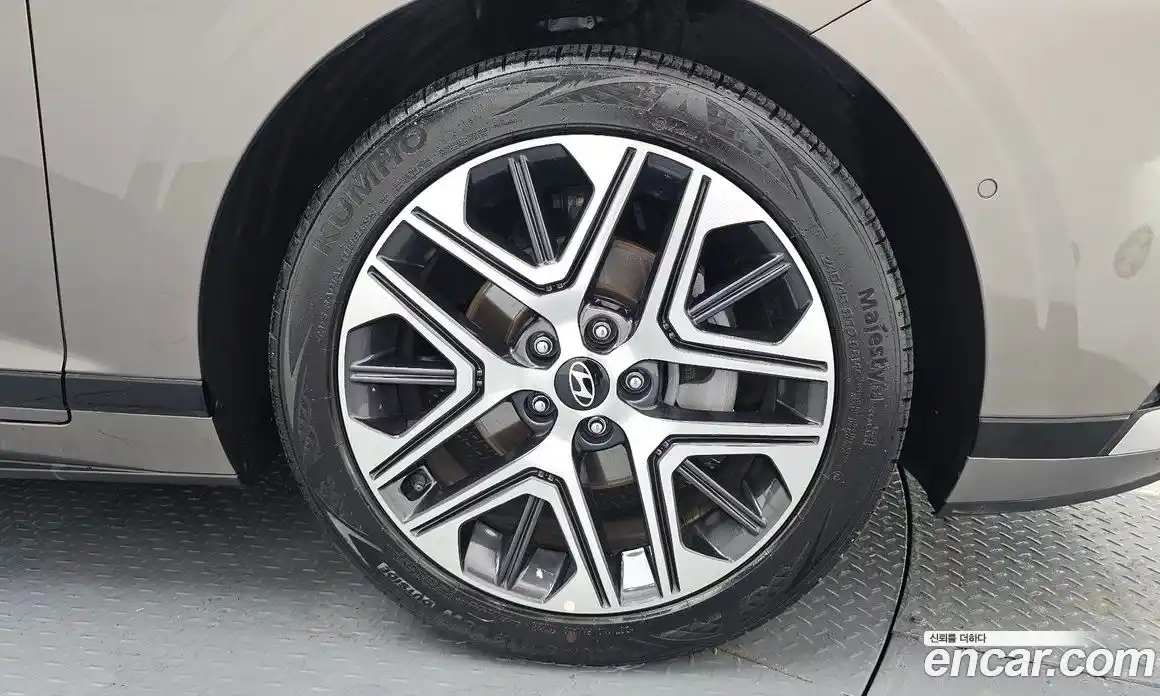 Hyundai Grandeur 2025 1.6 автомат (гидро), фото 7