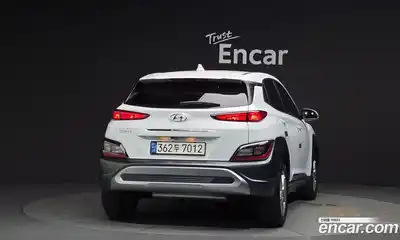 Hyundai Kona 2021 2.0 автомат (гидро), миниатюра 4