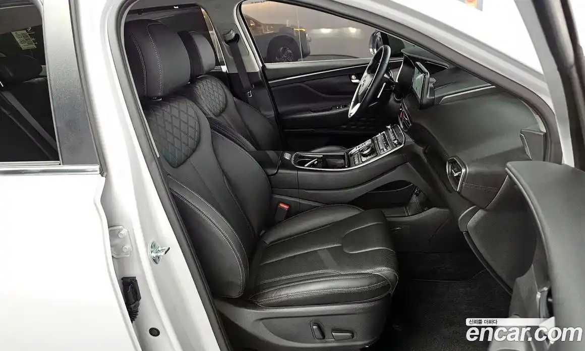 Hyundai Santa Fe 2022 2.2 автомат (гидро), фото 13