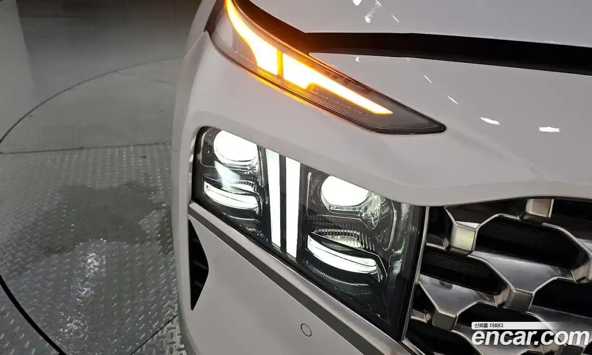 Hyundai Santa Fe 2022 2.2 автомат (гидро), фото 8