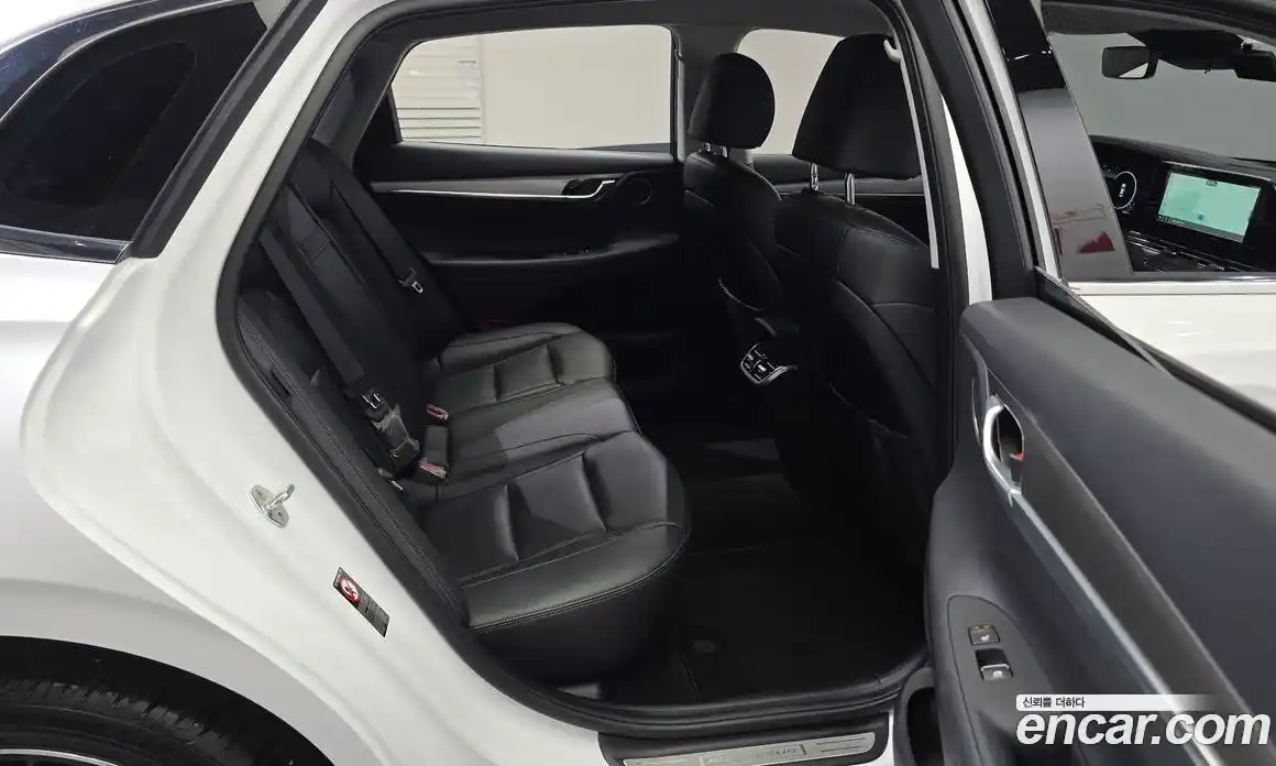 Hyundai Grandeur 2021 2.5 автомат (гидро), фото 17