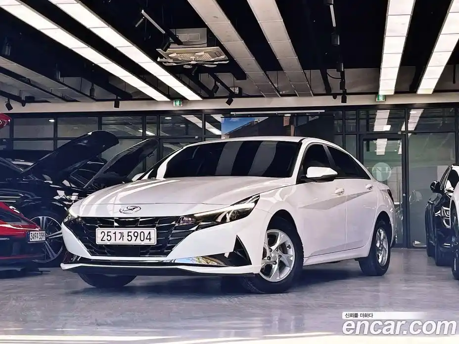 Hyundai Avante 2021 1.6 автомат (гидро), фото 19