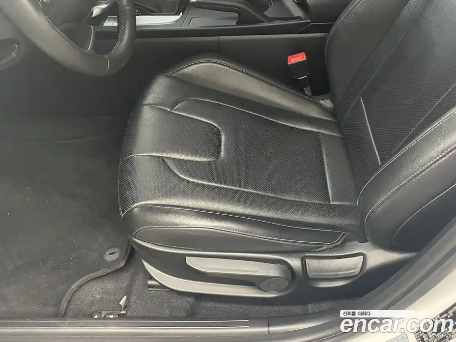 Hyundai Avante 2021 1.6 автомат (гидро), фото 10