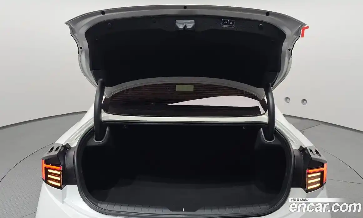 Hyundai Sonata 2024 1.6 автомат (гидро), фото 26