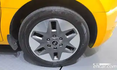 Hyundai Staria 2023 3.5 автомат (гидро), миниатюра 7