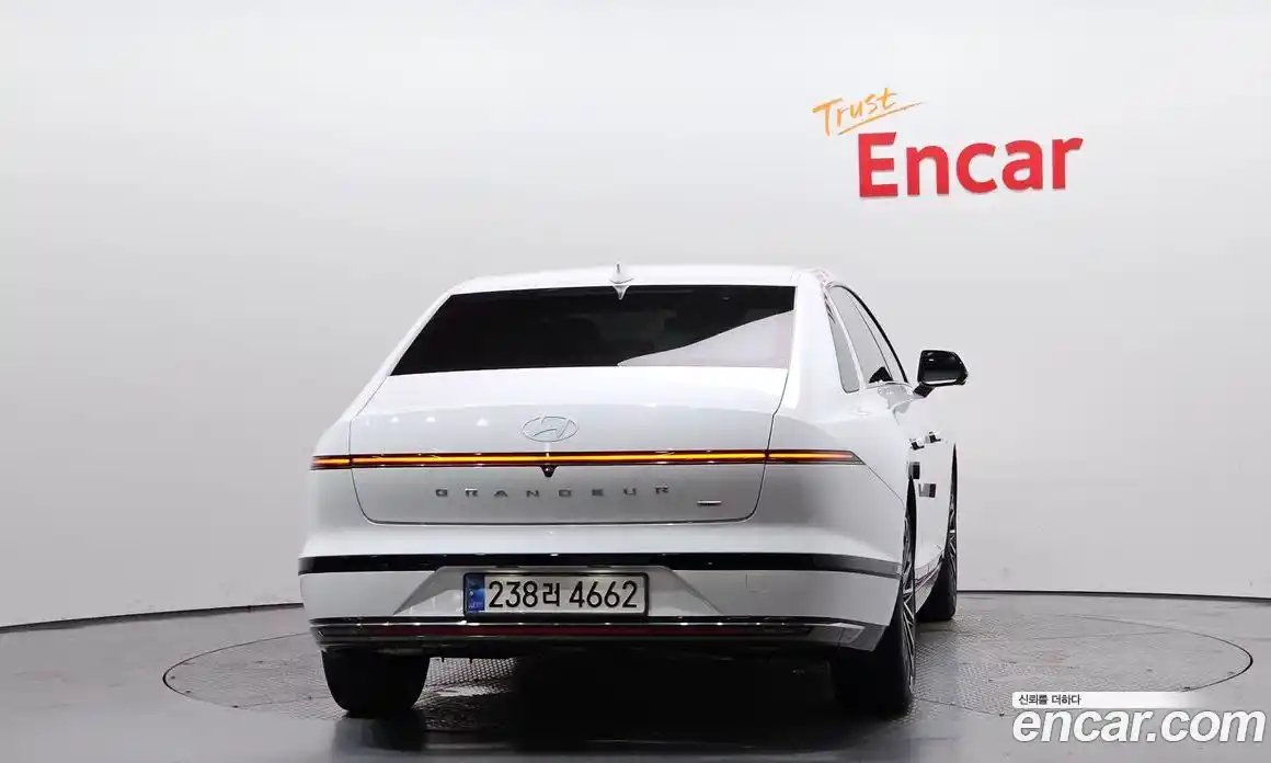 Hyundai Grandeur 2024 1.6 автомат (гидро), фото 4