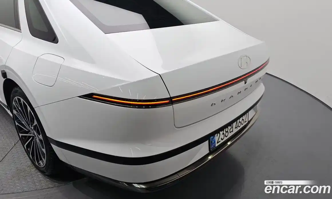Hyundai Grandeur 2024 1.6 автомат (гидро), фото 9