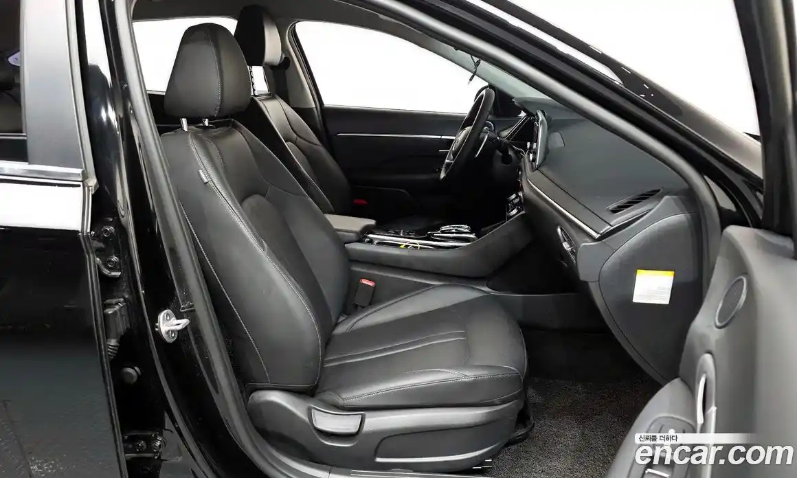 Hyundai Sonata 2023 2.0 автомат (гидро), фото 16