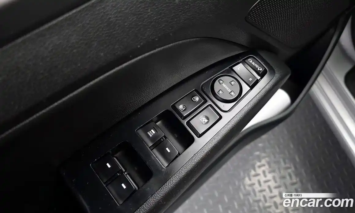 Hyundai Avante 2018 1.6 автомат (гидро), фото 27