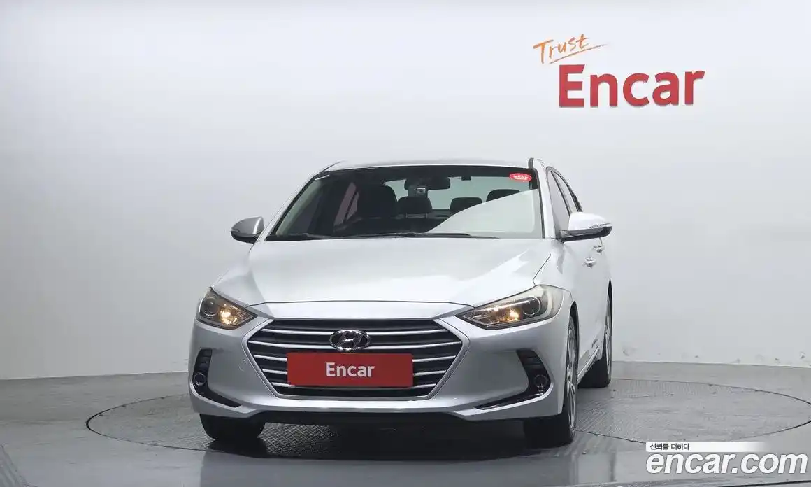 Hyundai Avante 2018 1.6 автомат (гидро), фото 3