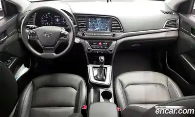Hyundai Avante 2018 1.6 автомат (гидро), миниатюра 10