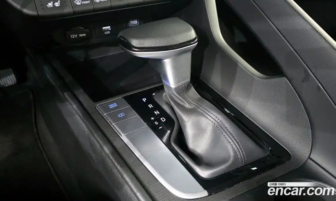Hyundai Avante 2022 1.6 автомат (гидро), фото 12