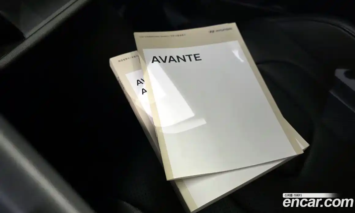 Hyundai Avante 2022 1.6 автомат (гидро), фото 23