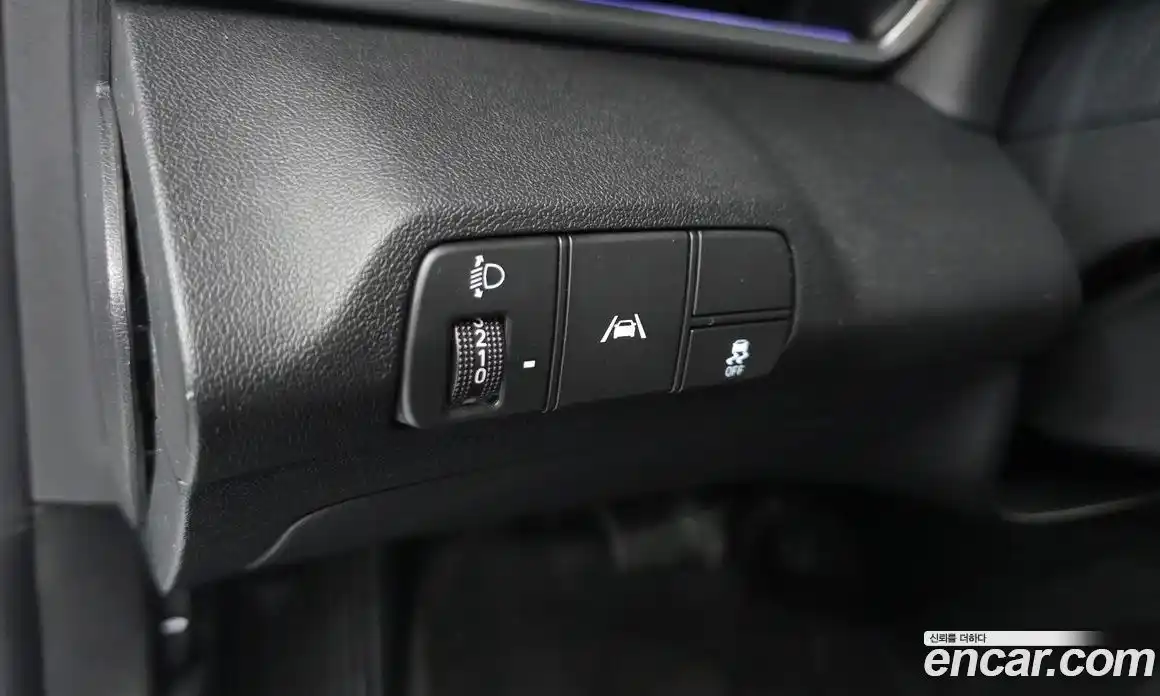 Hyundai Avante 2022 1.6 автомат (гидро), фото 25