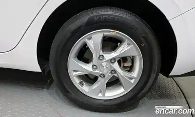 Hyundai Avante 2022 1.6 автомат (гидро), миниатюра 7