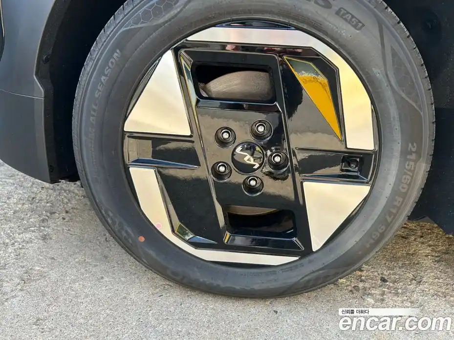 Kia EV3 2025 автомат (гидро), фото 13