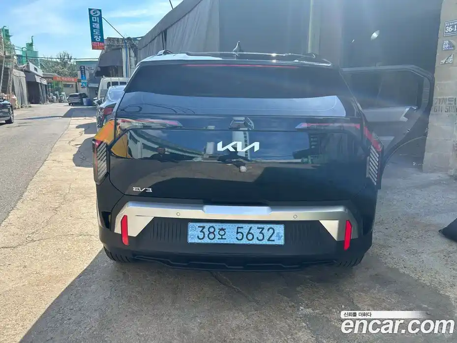 Kia EV3 2025 автомат (гидро), фото 18