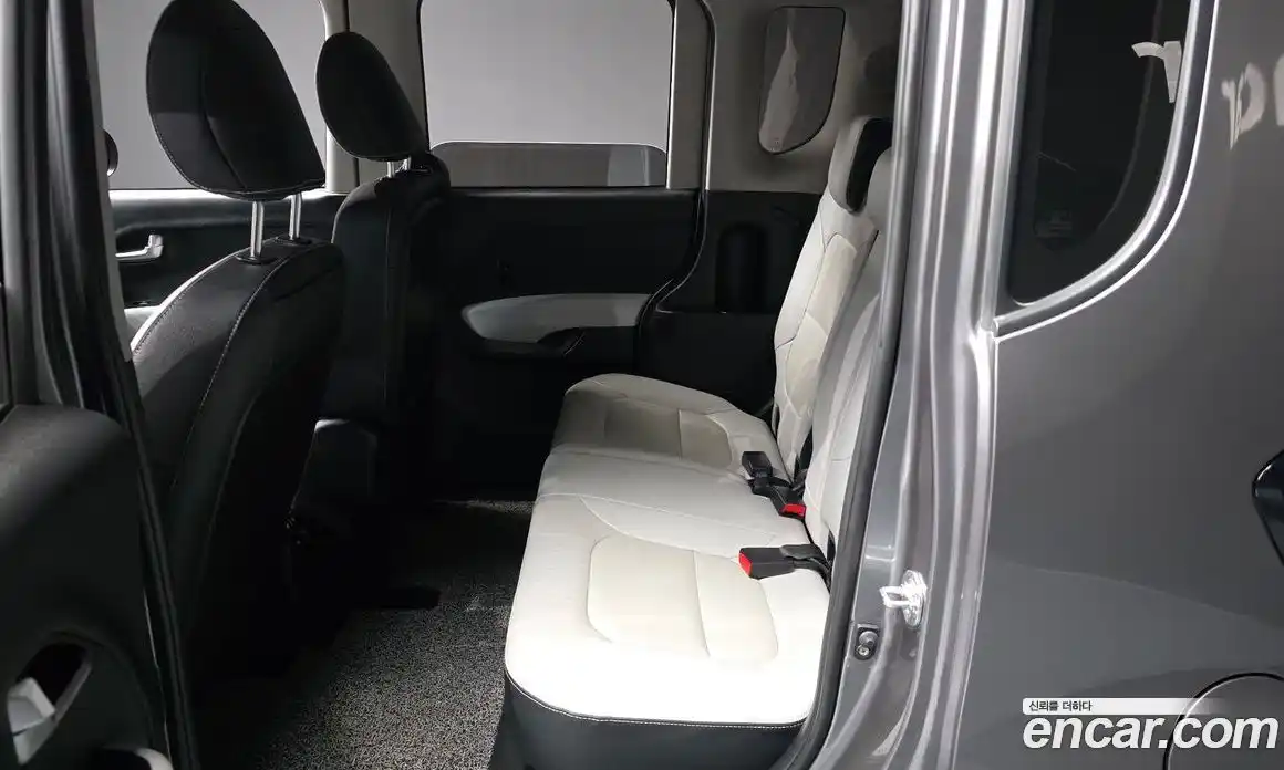 Kia Ray 2023 1.0 автомат (гидро), фото 16