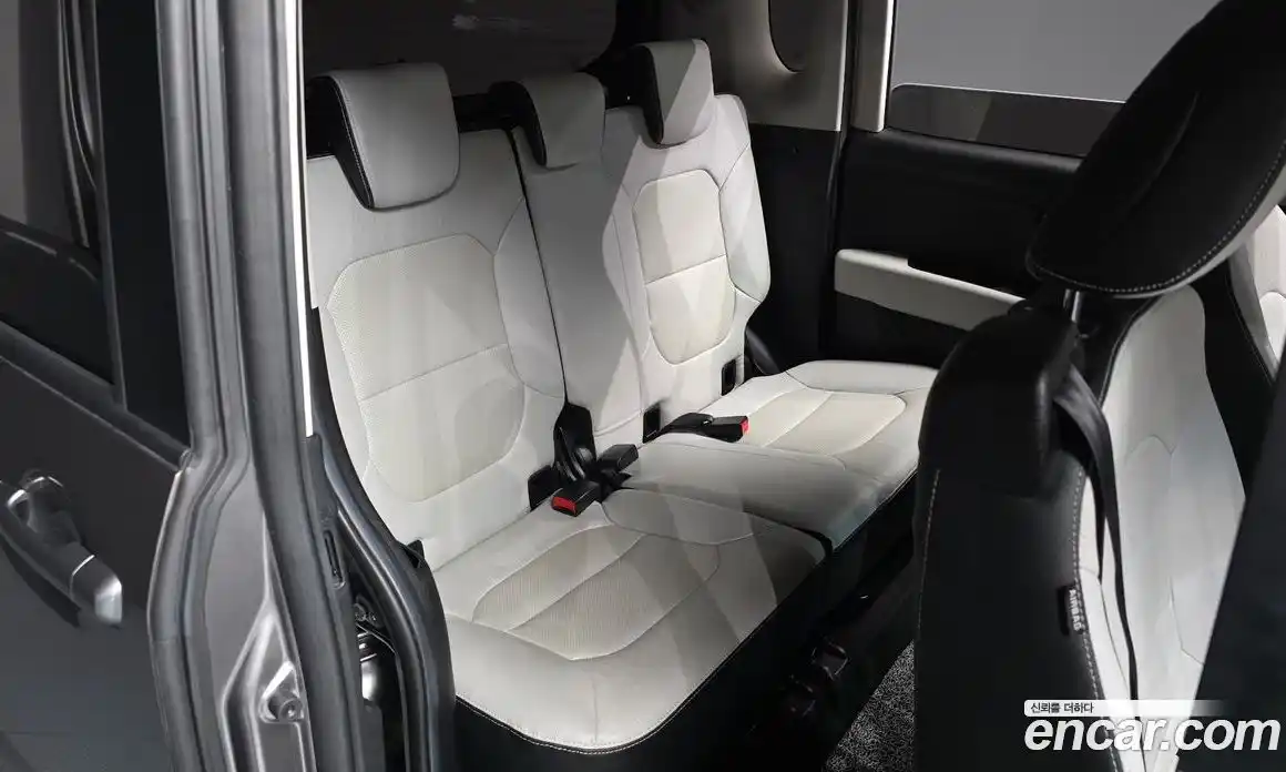 Kia Ray 2023 1.0 автомат (гидро), фото 18