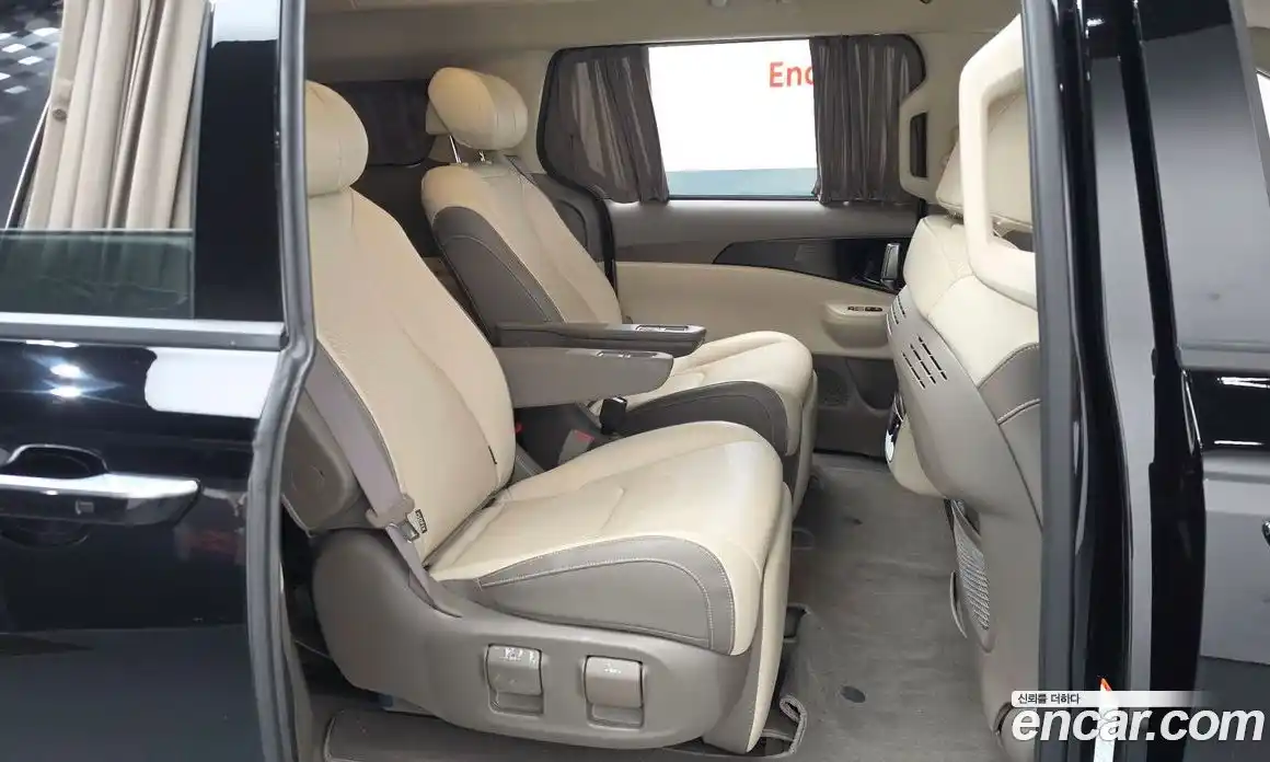 Kia Carnival 2024 1.6 автомат (гидро), фото 12
