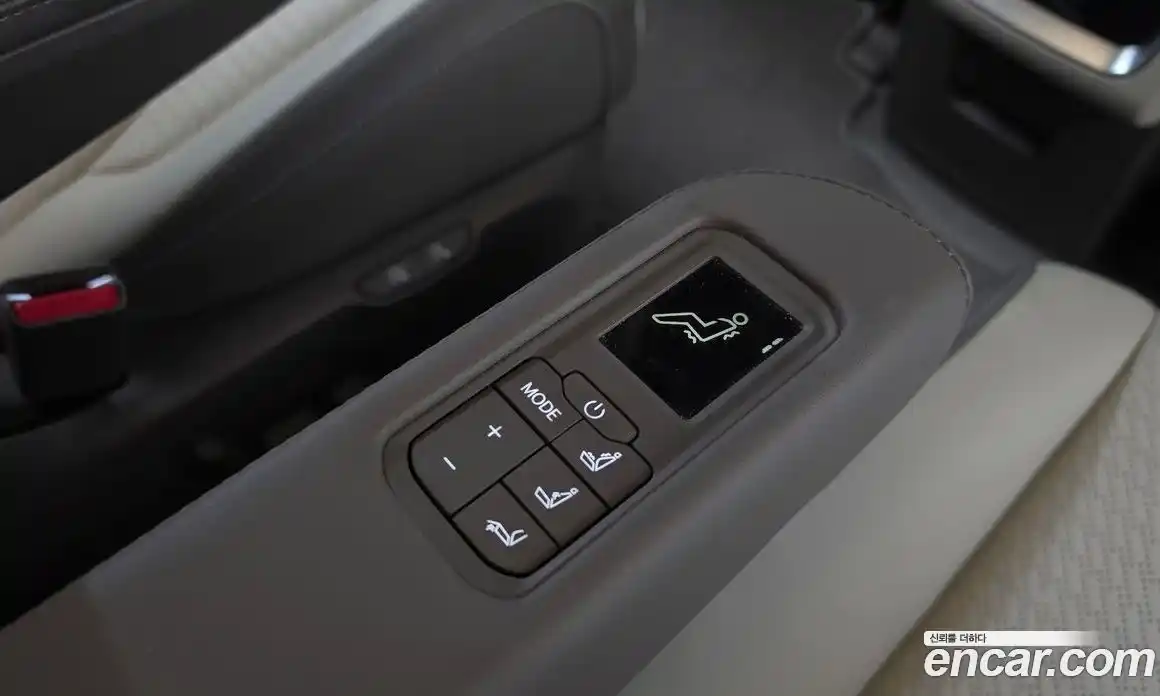 Kia Carnival 2024 1.6 автомат (гидро), фото 18
