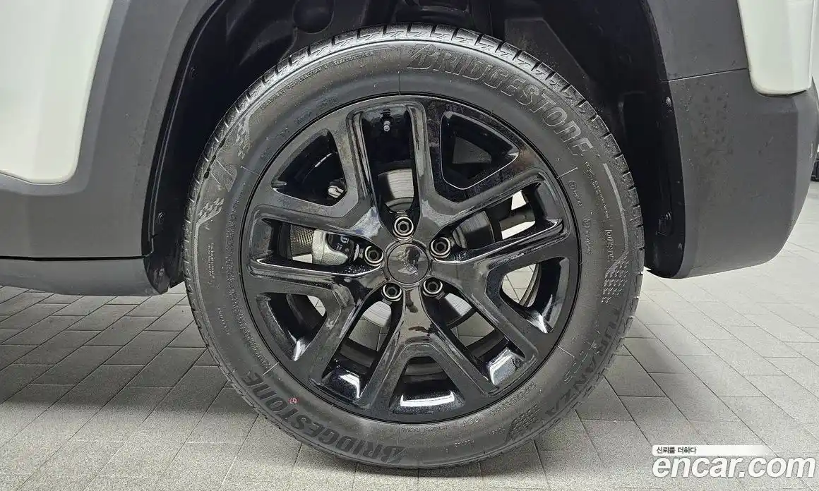 Jeep Renegade 2023 1.3 автомат (гидро), фото 7
