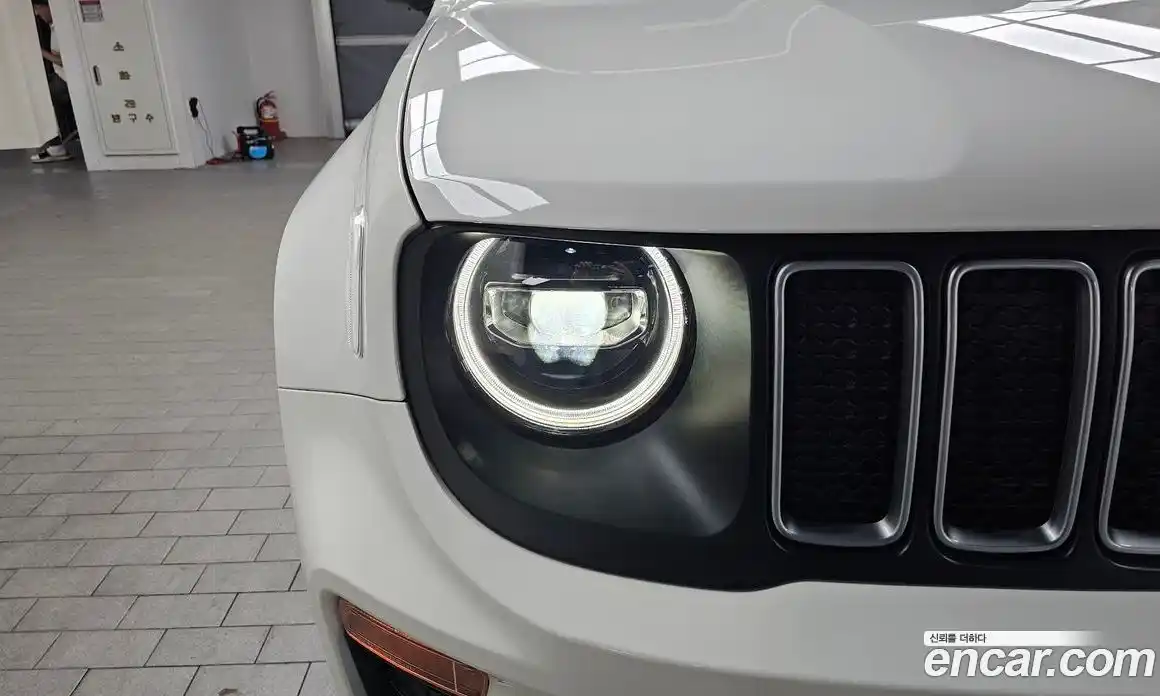 Jeep Renegade 2023 1.3 автомат (гидро), фото 8