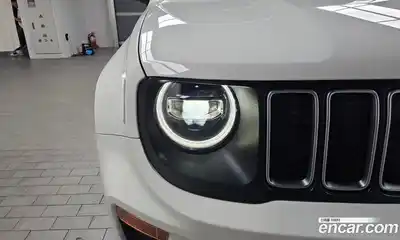 Jeep Renegade 2023 1.3 автомат (гидро), миниатюра 8