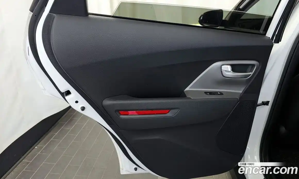 Kia Niro 2022 0.2 автомат (гидро), фото 15