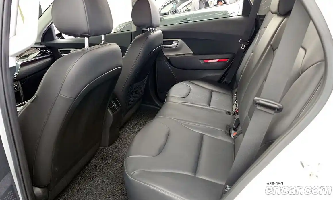 Kia Niro 2022 0.2 автомат (гидро), фото 16