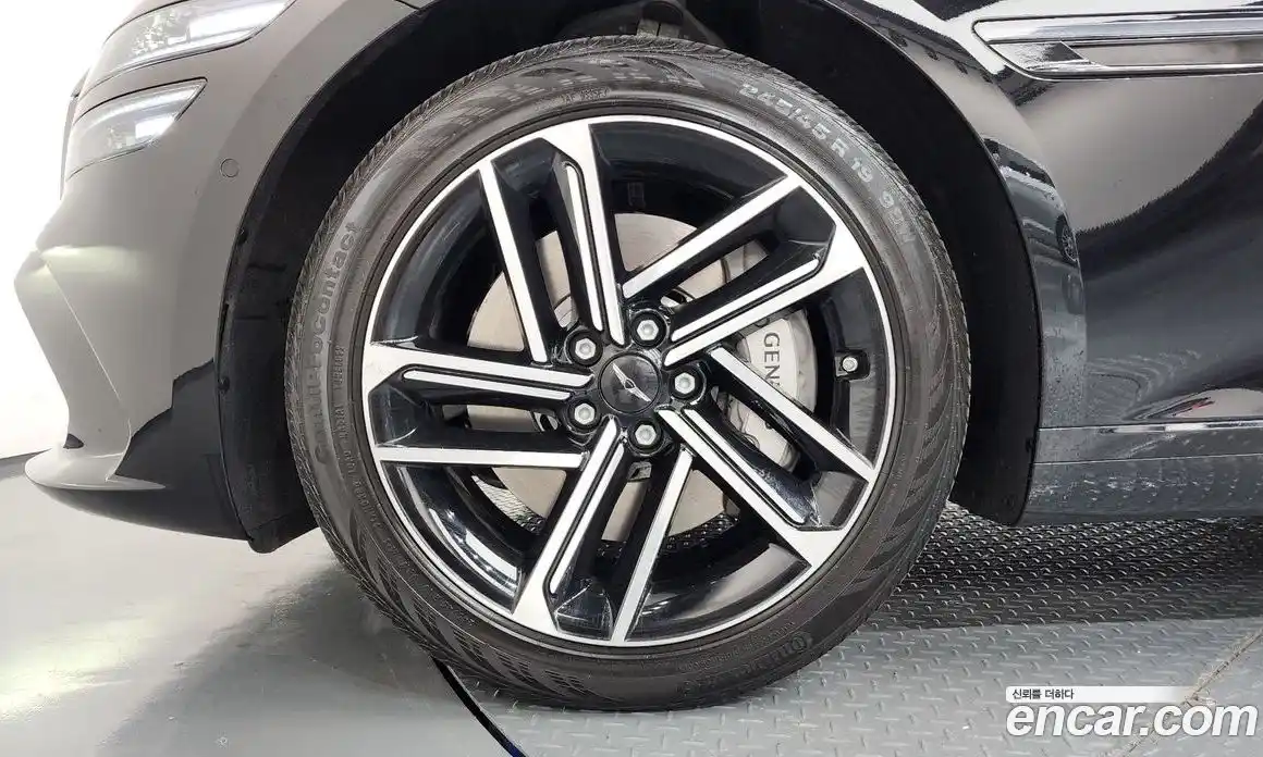 Genesis G80 2024 2.5 автомат (гидро), фото 5
