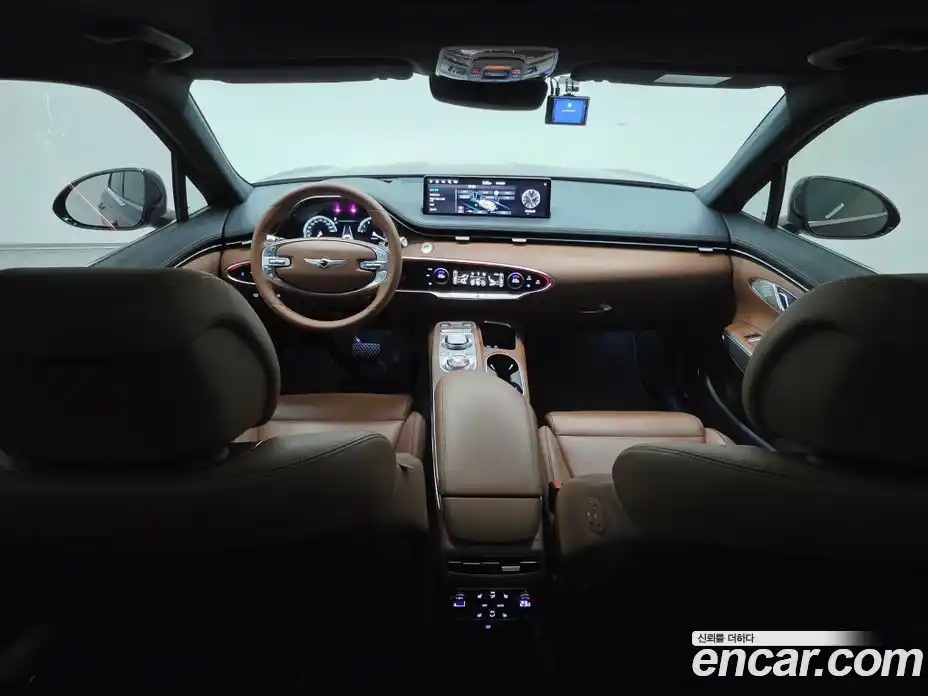Genesis GV70 2024 2.5 автомат (гидро), фото 15