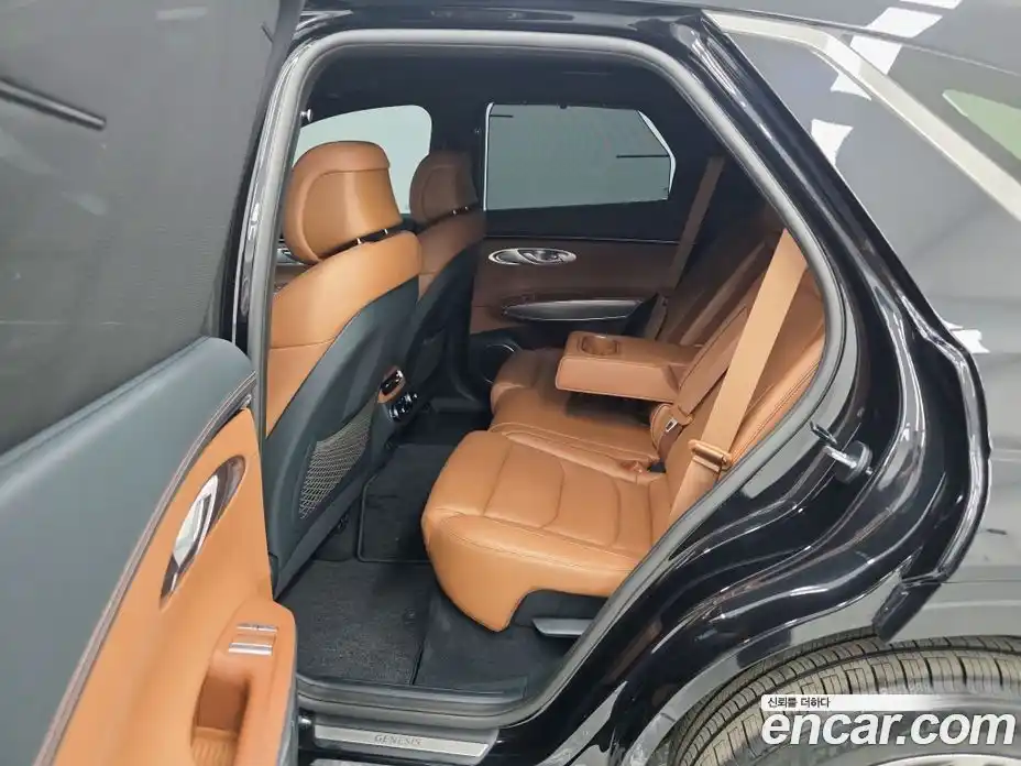 Genesis GV70 2024 2.5 автомат (гидро), фото 10