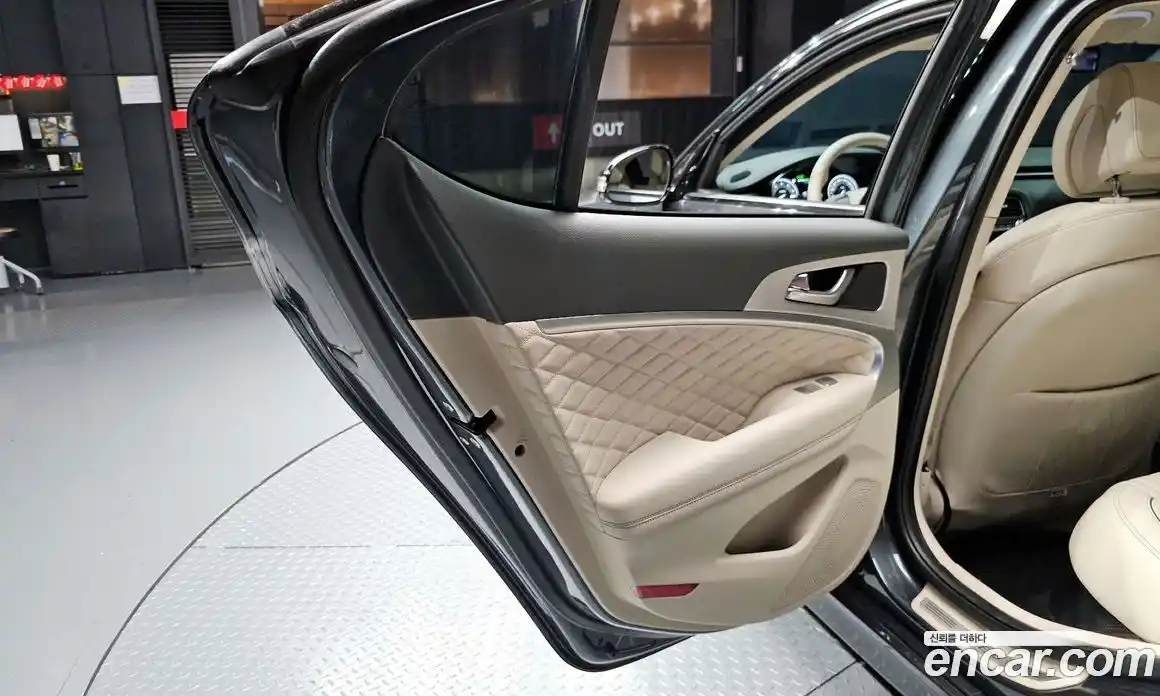 Genesis G70 2019 3.3 автомат (гидро), фото 15