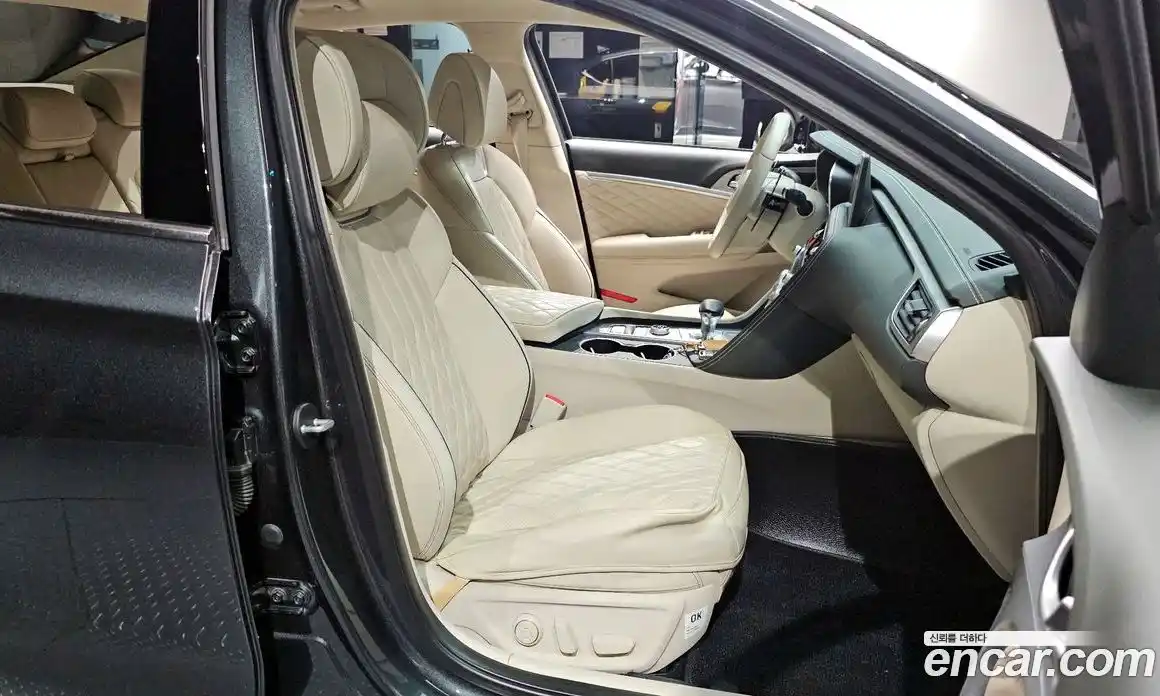 Genesis G70 2019 3.3 автомат (гидро), фото 18