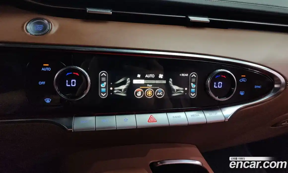 Genesis GV70 2022 2.5 автомат (гидро), фото 32