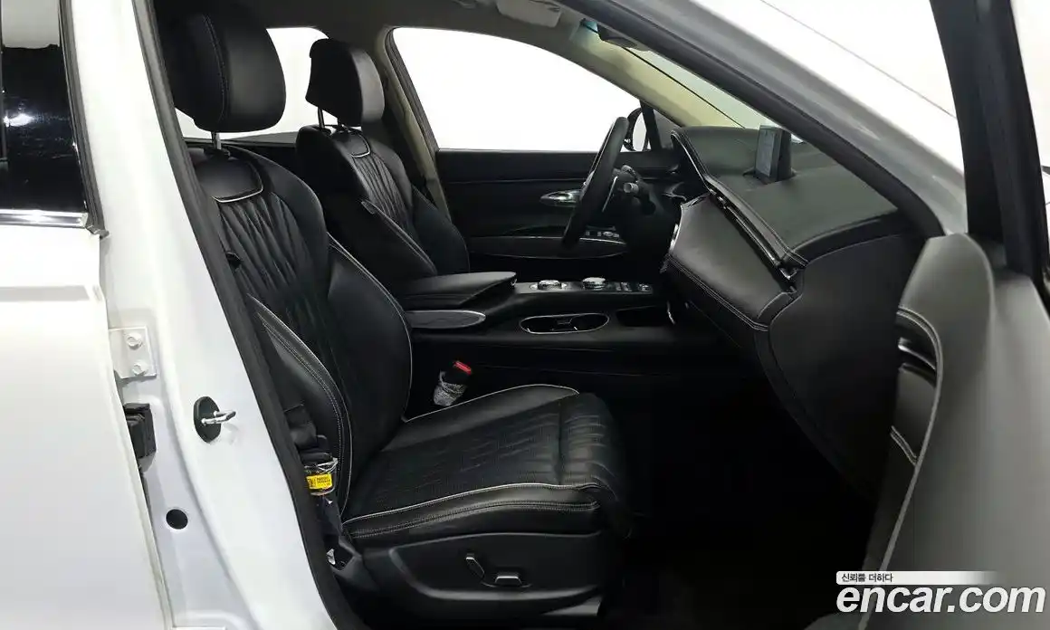 Genesis GV70 2021 2.2 автомат (гидро), фото 16