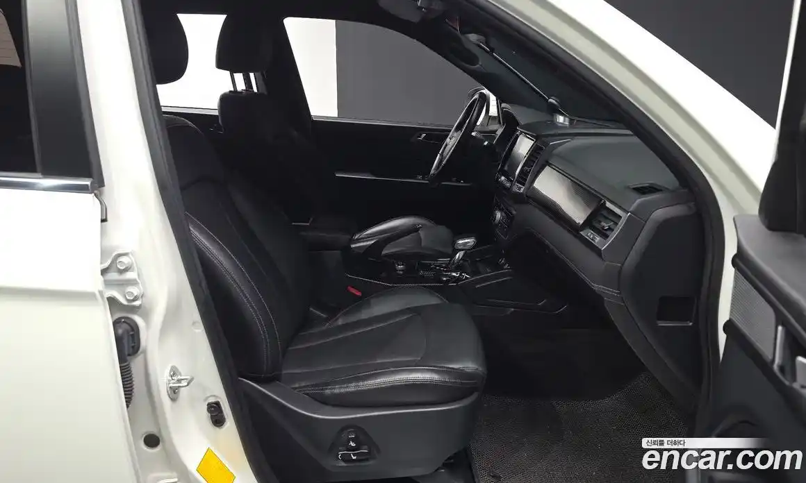 SsangYong Rexton 2022 2.2 автомат (гидро), фото 11