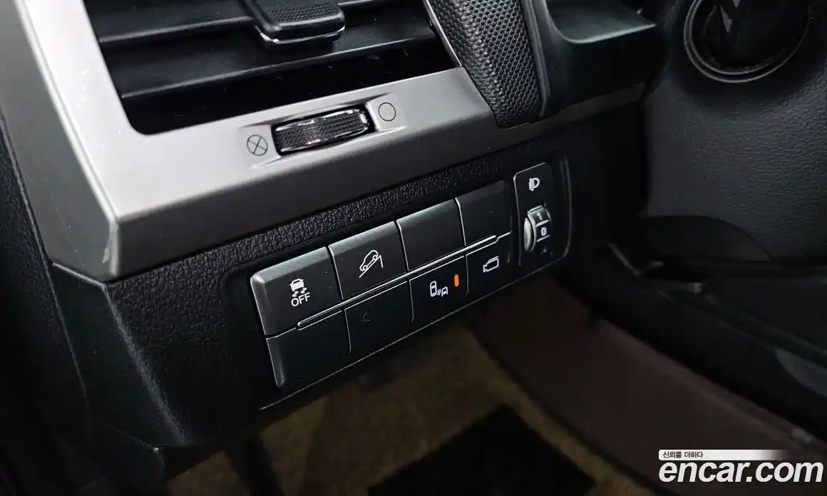 SsangYong Rexton 2018 2.2 автомат (гидро), фото 24