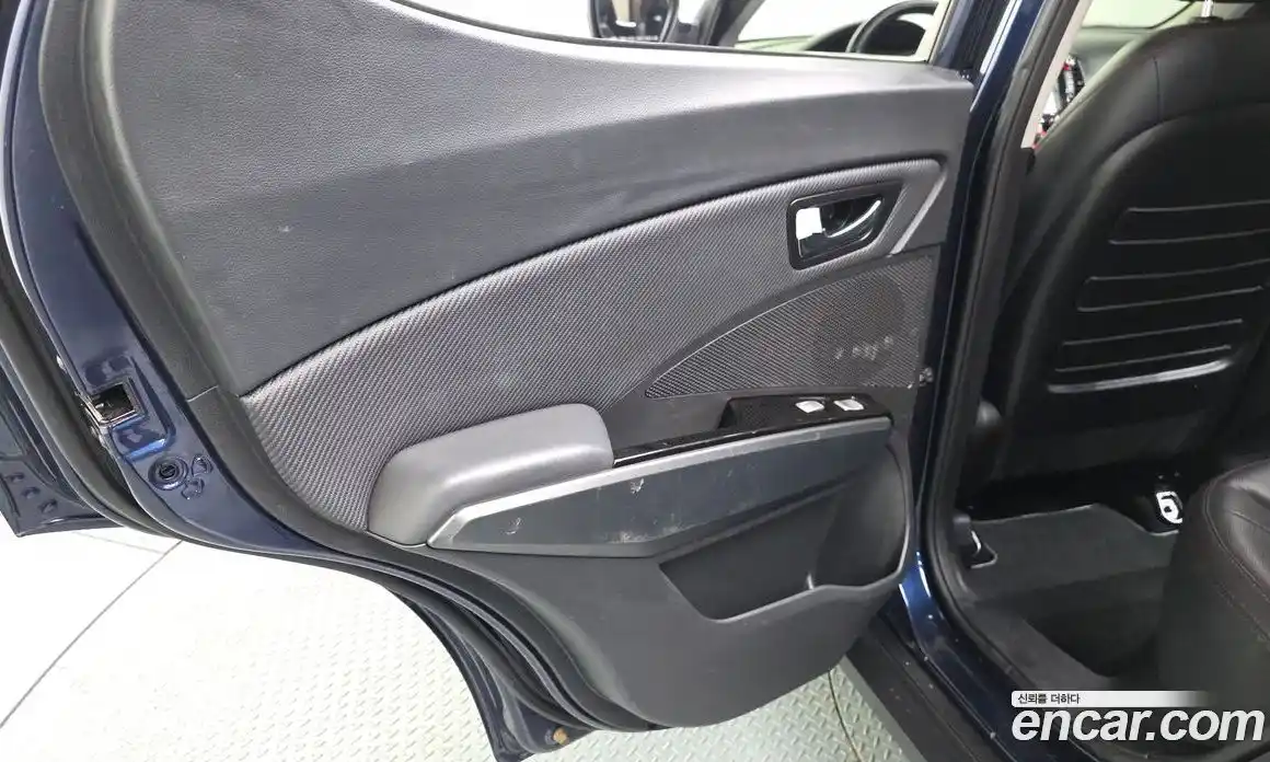 SsangYong TIBOLI 2016 1.6 автомат (гидро), фото 15