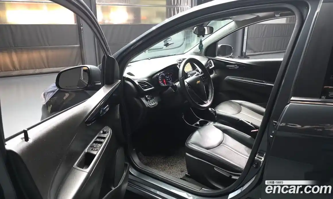 Chevrolet Spark 2019 1.0 автомат (гидро), фото 13