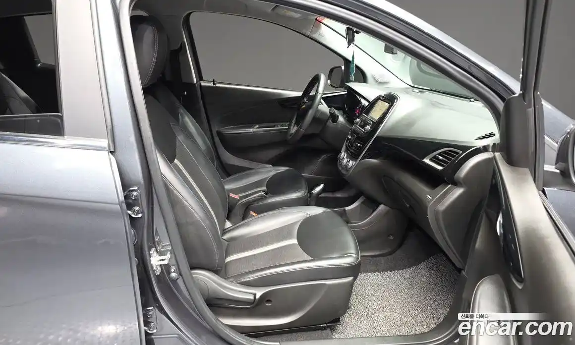 Chevrolet Spark 2019 1.0 автомат (гидро), фото 17