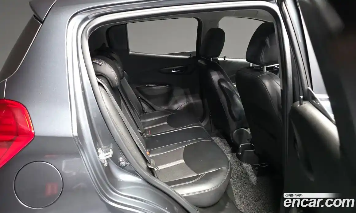 Chevrolet Spark 2019 1.0 автомат (гидро), фото 18
